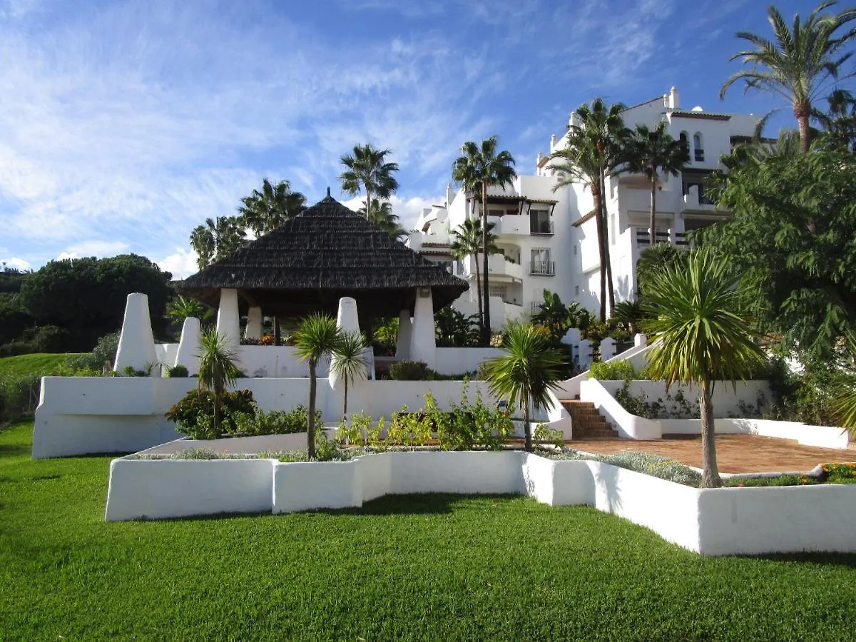 2155-Nice Groundfloor With Pool View Manilva Apartment